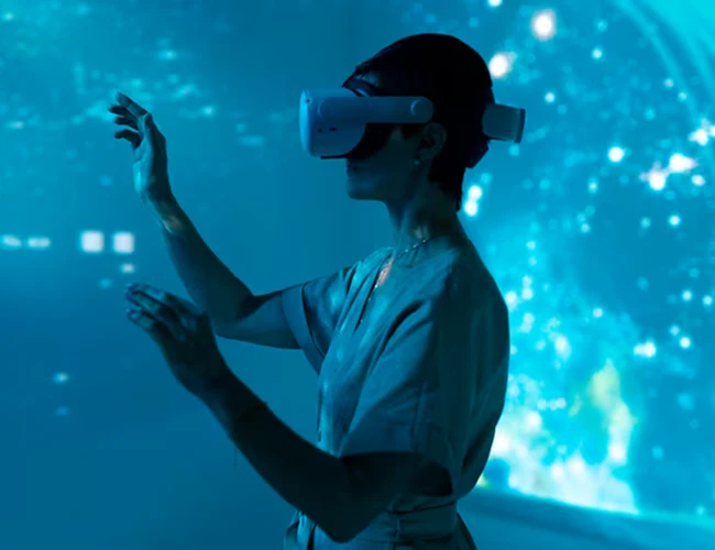 Augmented & Virtual Reality (AR/VR)